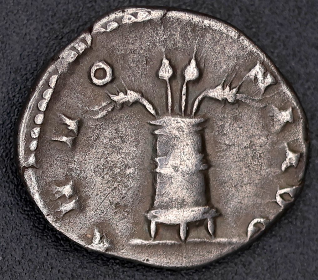Ρωμαϊκή Αυτοκρατορία. Antoninus Pius (AD 138-161). Denarius AD 140-144 Rome mint. Modius  (χωρίς τιμή ασφαλείας) #1.0