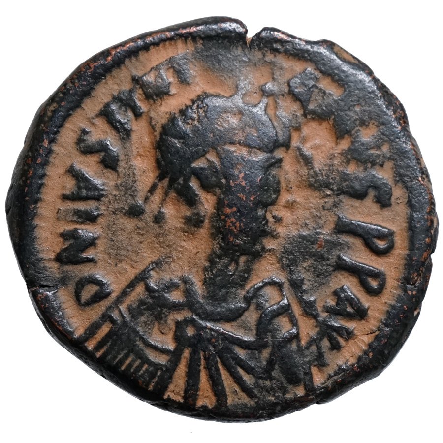 拜占庭帝國. 查士丁尼一世 (AD 527-565). 1/2 Follis Konstantinopel, Kreuz, K (沒有保留價) #1.0