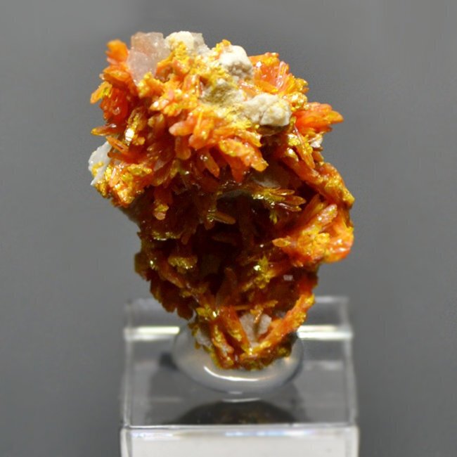 Σανδαράχη Κρύσταλλοι στη μήτρα - Ύψος: 3.5 cm - Πλάτος: 2.5 cm- 15 g #1.0