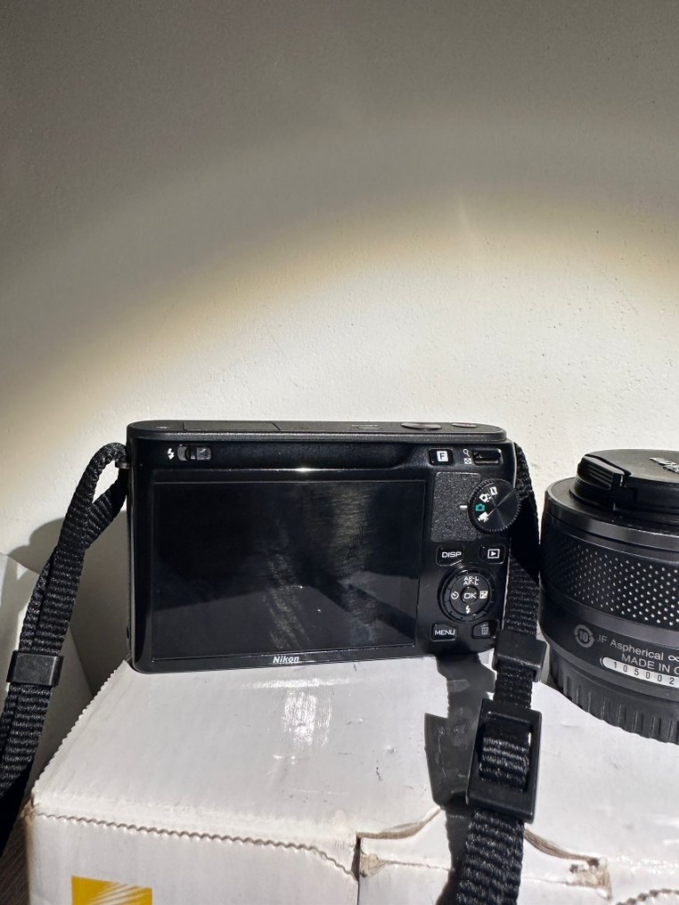 Nikon 1 J1 + Nikkor 1 10-30 Cameră digitală #4.3