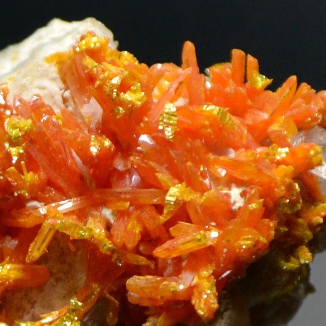 Σανδαράχη Κρύσταλλοι στη μήτρα - Ύψος: 3.5 cm - Πλάτος: 2.5 cm- 15 g #1.0