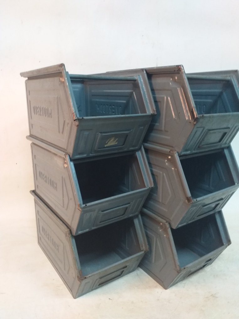 Industrial Astia - Metalli - 1980-1990 - 6x pinottavaa laatikkoa #4.3