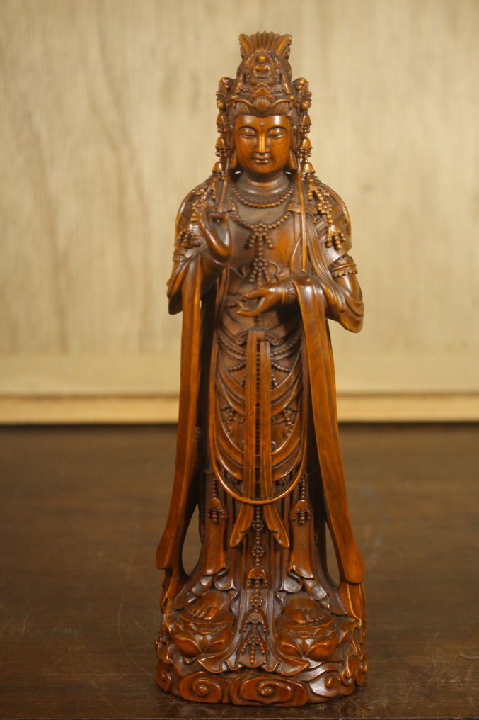 A 23cm tall boxwood Guanyin statue. - Ξύλο - Κίνα  (χωρίς τιμή ασφαλείας) #1.0
