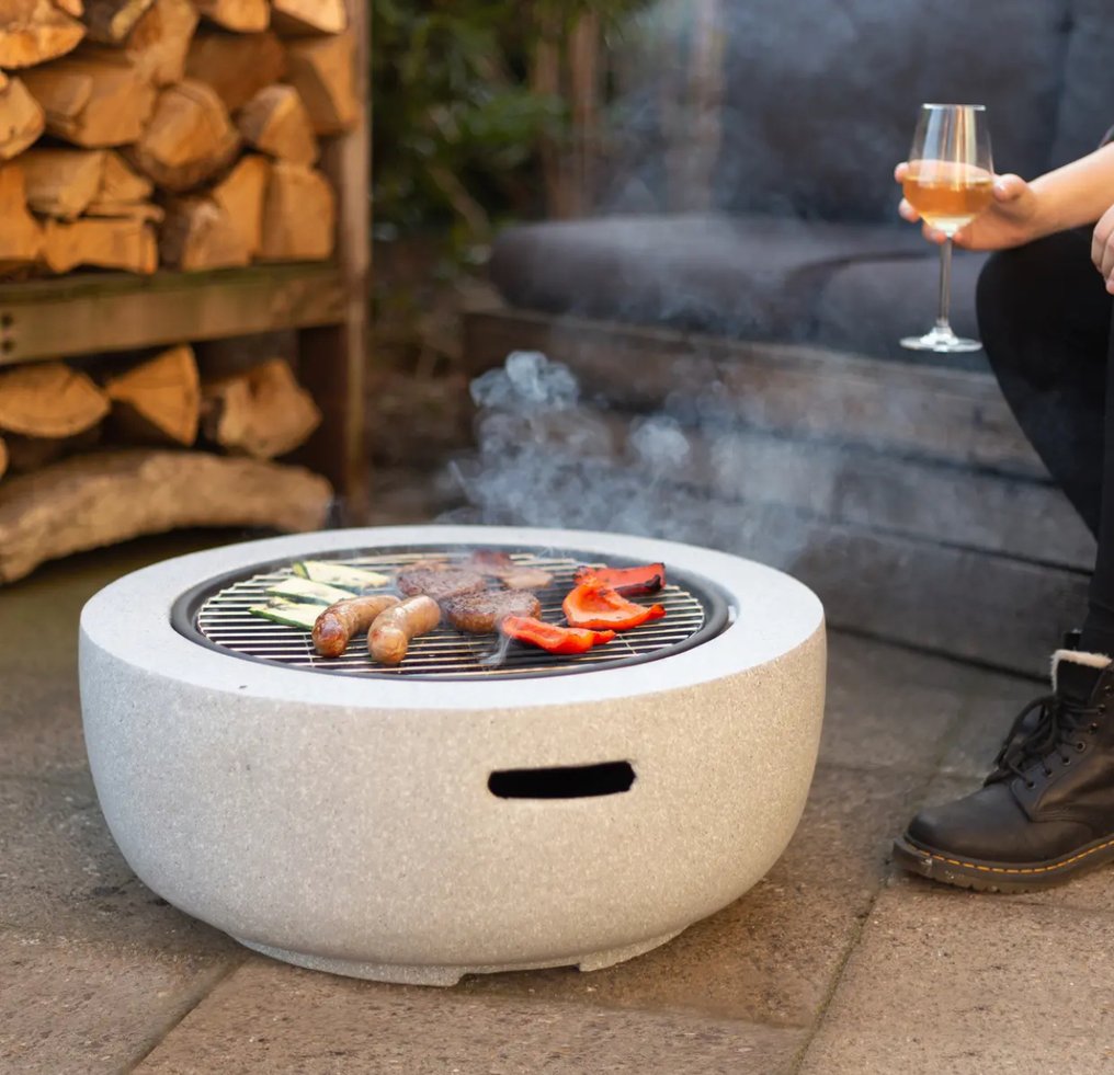 Σύγχρονη Αρχιτεκτονικό στολίδι - 2025 - Μπάρμπεκιου  #1.0