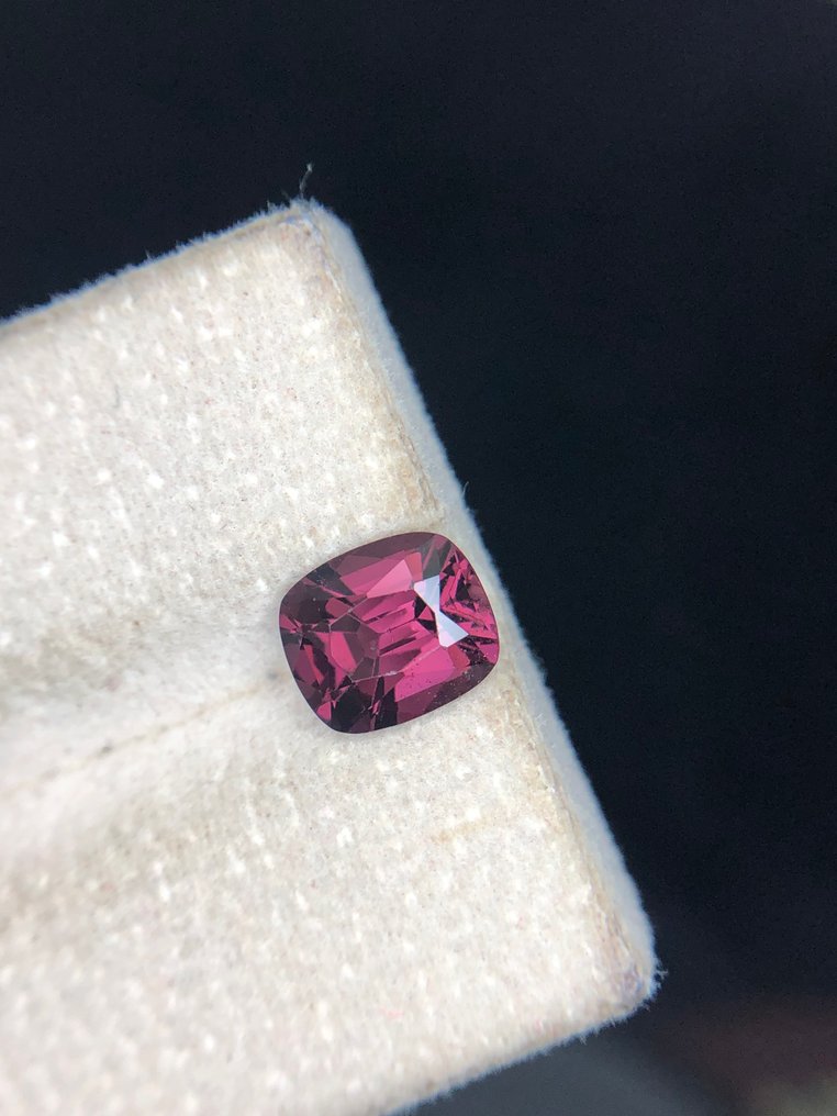 沒有保留價 - 1 pcs  粉色, 紫色 尖晶石  - 1.81 ct - 國際有色寶石協會 (ICA GemLab) - 天然紫色尖晶石 #1.0