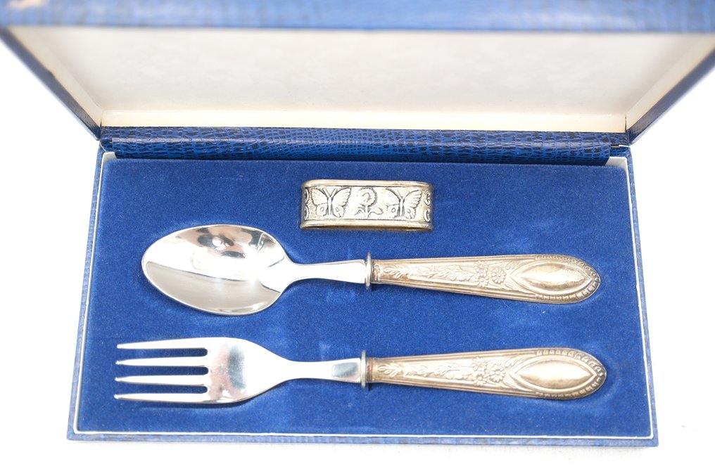 Figur - Handled Child’s Cutlery Set - .835 silver #2.1