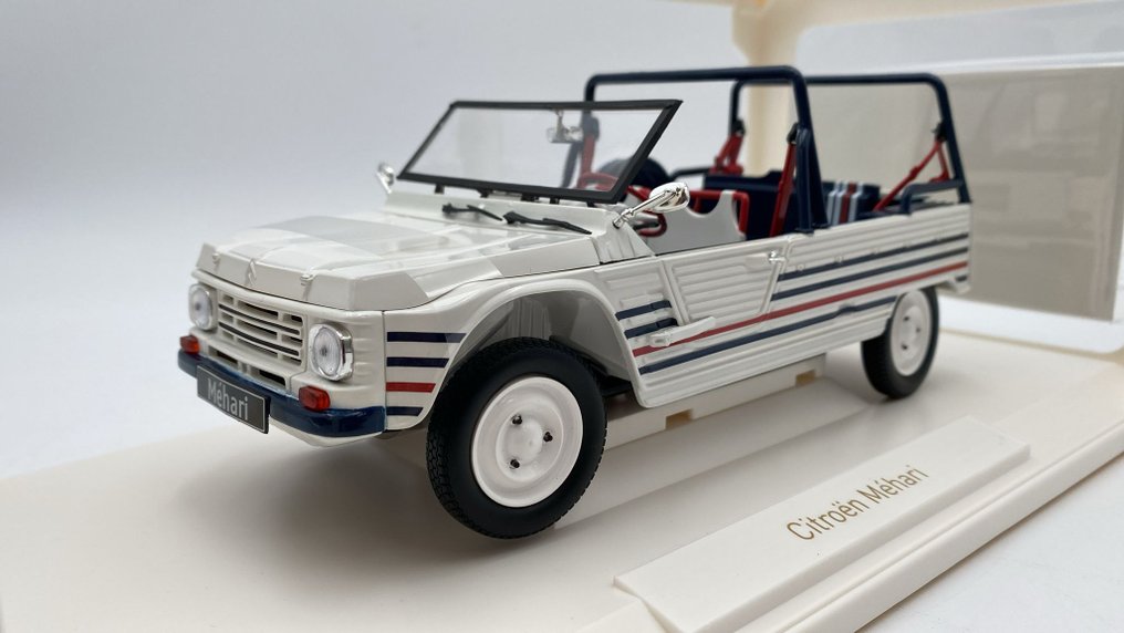 Norev 1:18 - Modellauto - Norev - (cod.C12) #1.0