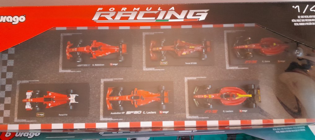 Bburago 1:43 - Modell racerbil  (2) - COFFRET F1 FERRARI + MERCEDES PETRONAS 1/43 #3.2