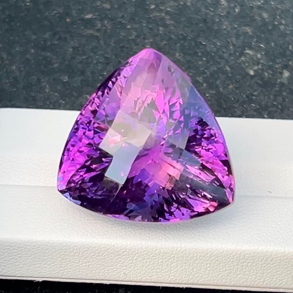 没有保留价 - 1 pcs  紫色 紫水晶  - 88.85 ct - 国际有色宝石协会（ICA GemLab） #1.0