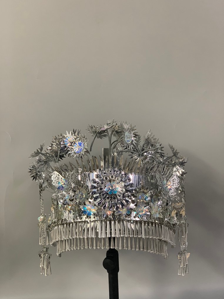 etnisk hatt - Miao - Kina  (Ingen reservasjonspris) #1.0