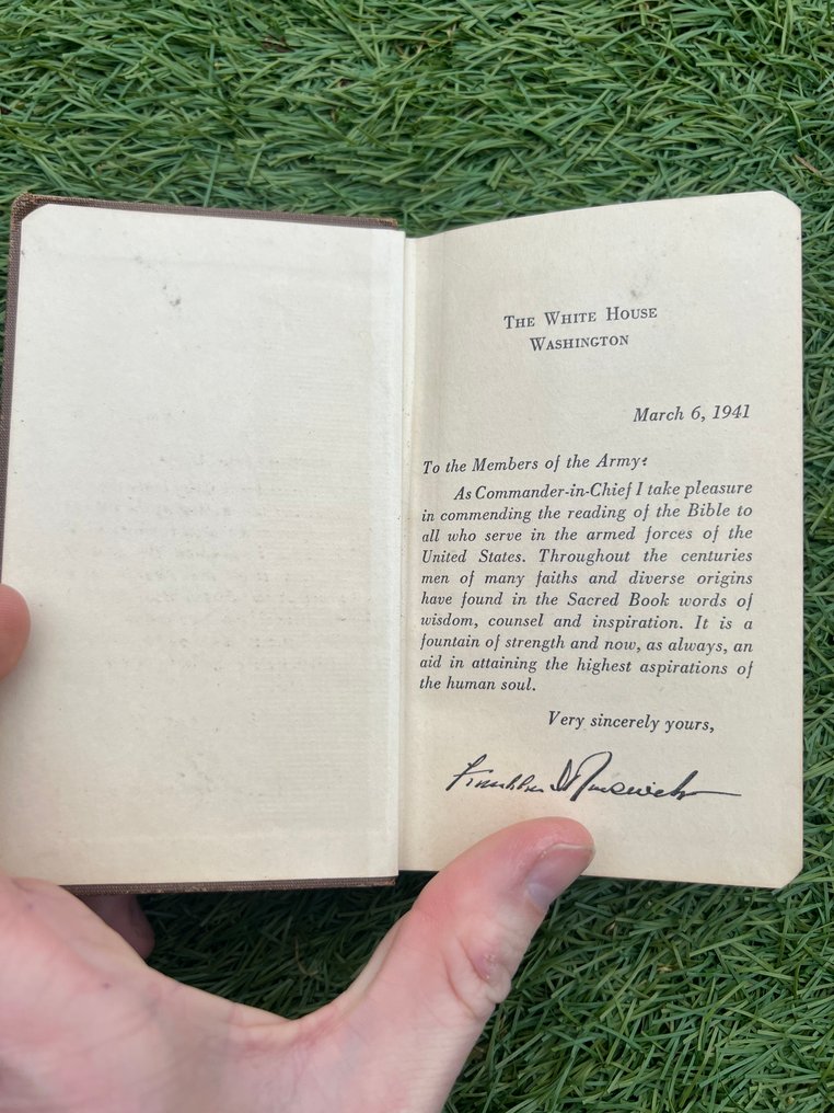 Χειρόφυλλο Βίβλου του Αμερικανικού Στρατού Β' Παγκοσμίου Πολέμου, με ονομασία για τον στρατιώτη του - Στρατιωτικός εξοπλισμός - 1942 #3.2