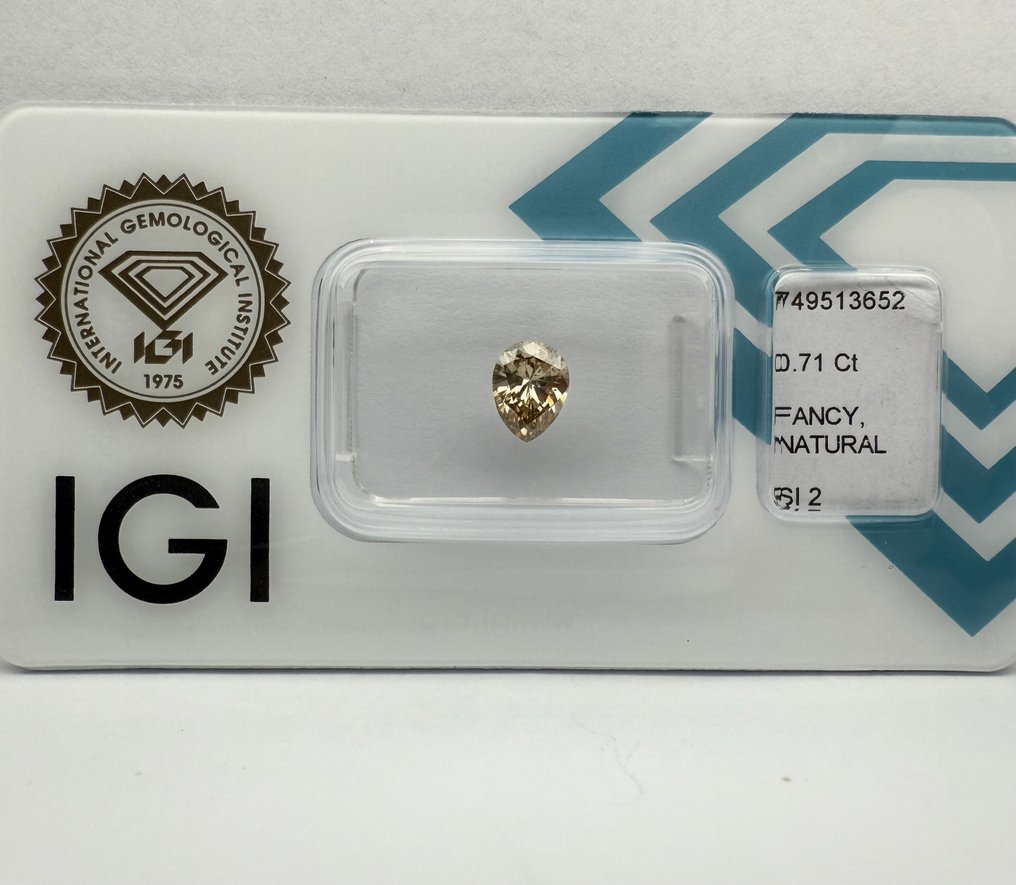 没有保留价 - 1 pcs 钻石  (天然色彩的)  - 0.71 ct - 梨形 - Fancy 棕色, 黄色 - SI2 微内含二级 - 国际宝石研究院（IGI） #4.3