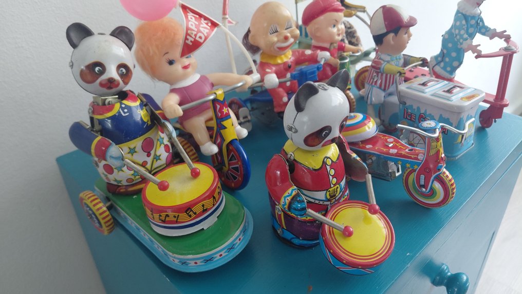 Various Manufacturers - Συλλογή από κουτιά παιχνίδια, διάφορα παραδείγματα. - Κουρδιστό παιχνίδι από κασσίτερο - Κίνα #3.2