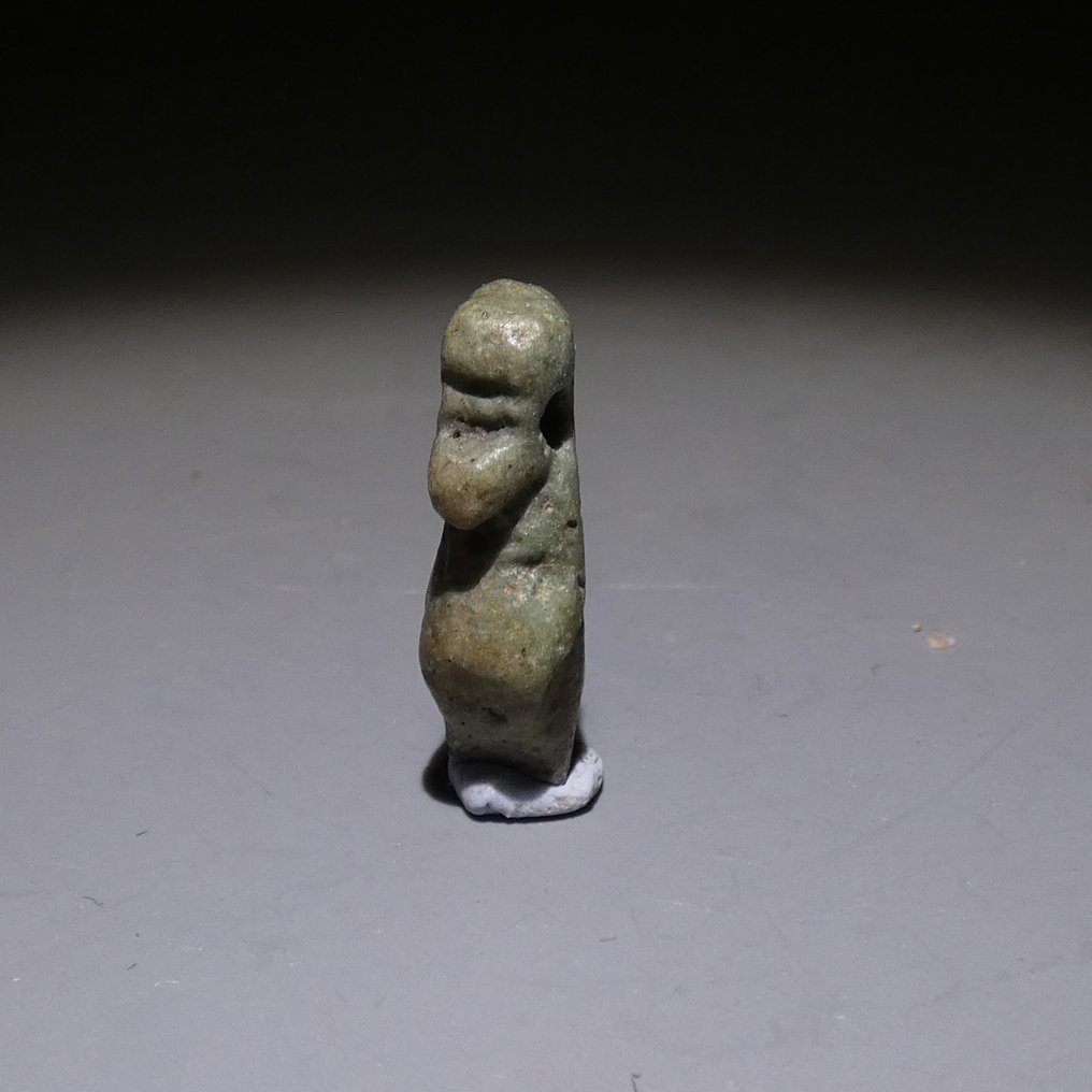 古埃及 Faience 护身符女神塔韦雷特。长1.8厘米。晚期,公元前664-332年 (没有保留价) #3.2