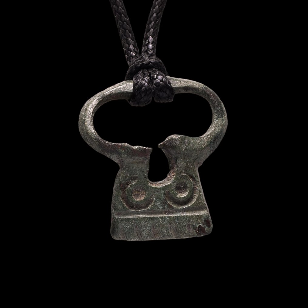 Medieval, Crusaders Era Bronze Belt buckle (No reserve price) #1.0