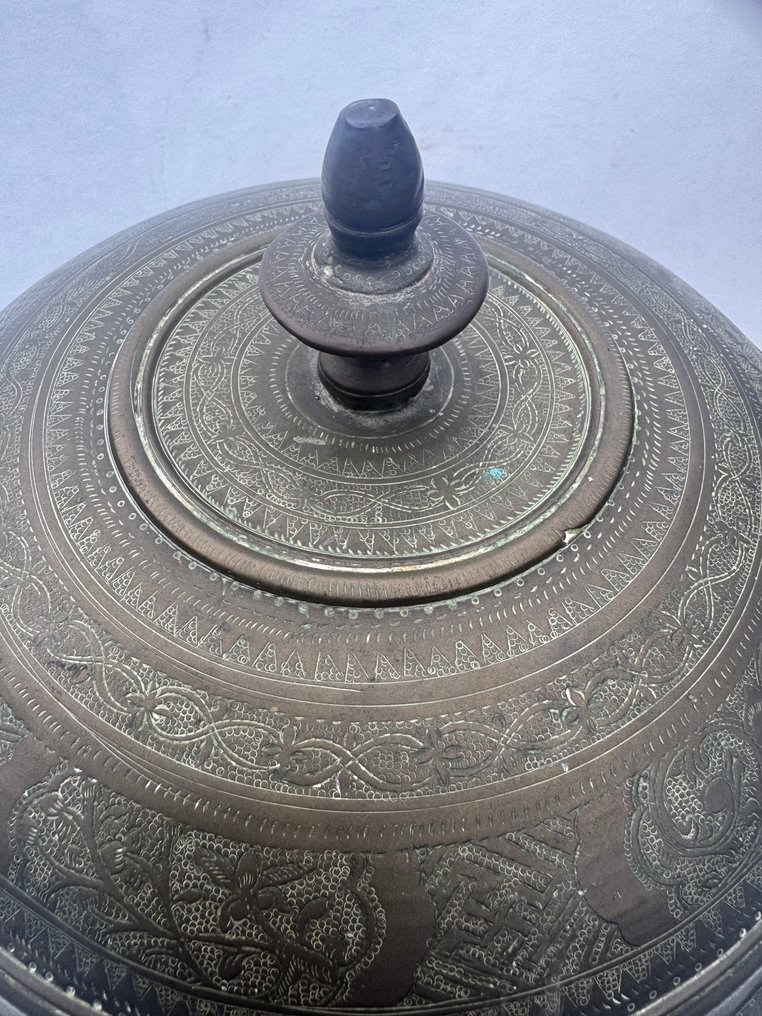 bowl with lid - Indonesia (No reserve price) #4.3