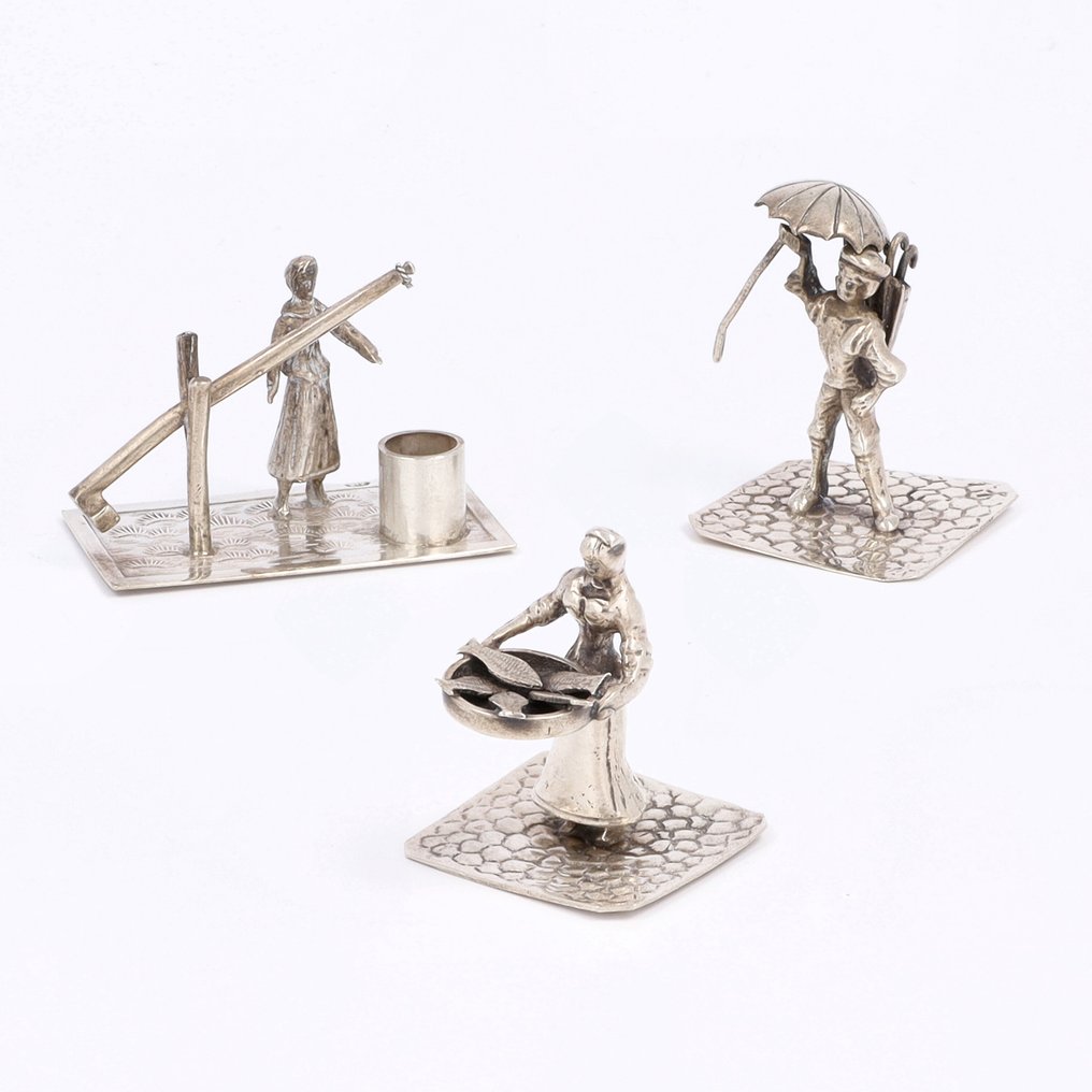 Vrouw met vis, Parapluverkoper, Vrouw bij waterput - Φιγούρα μινιατούρα  (3) - .835 silver #1.0