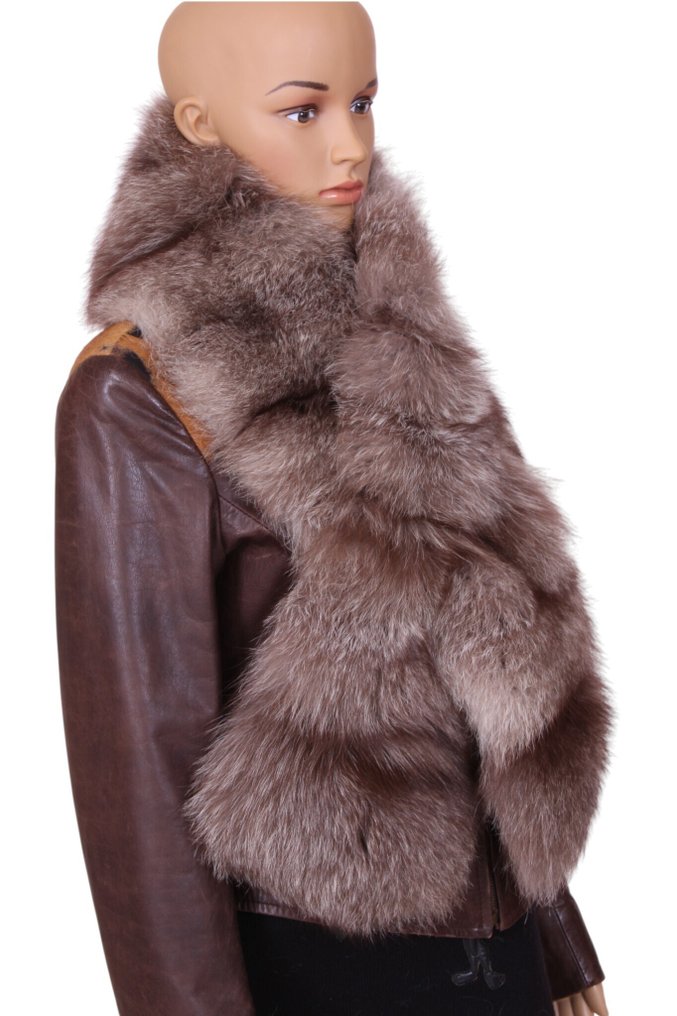 Artisan Furrier - Eșarfă #4.3
