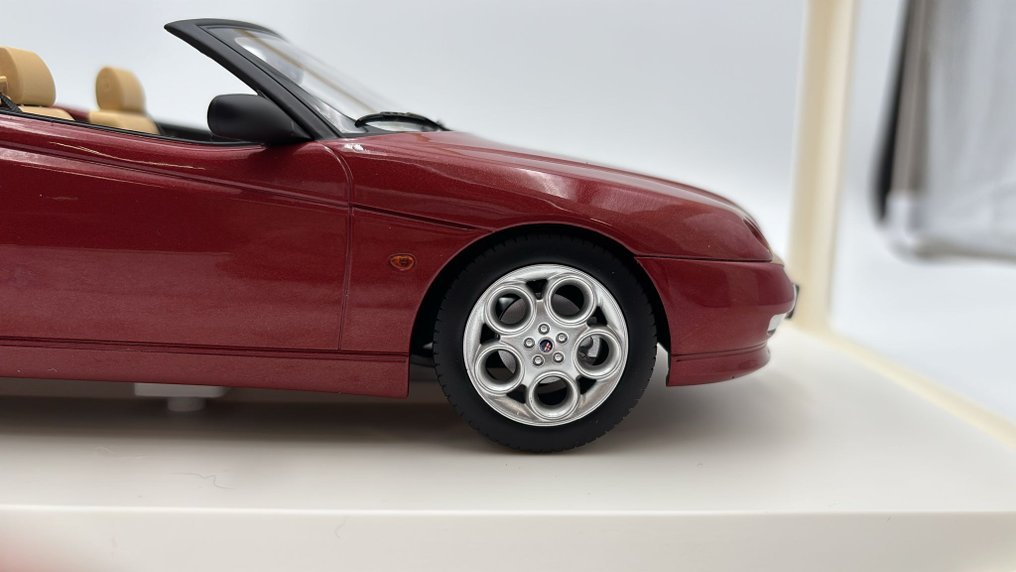 Norev 1:18 - 模型汽车 - Alfa Romeo Spider Red Metallic 1999 Proteo - (cod.C29) #3.2