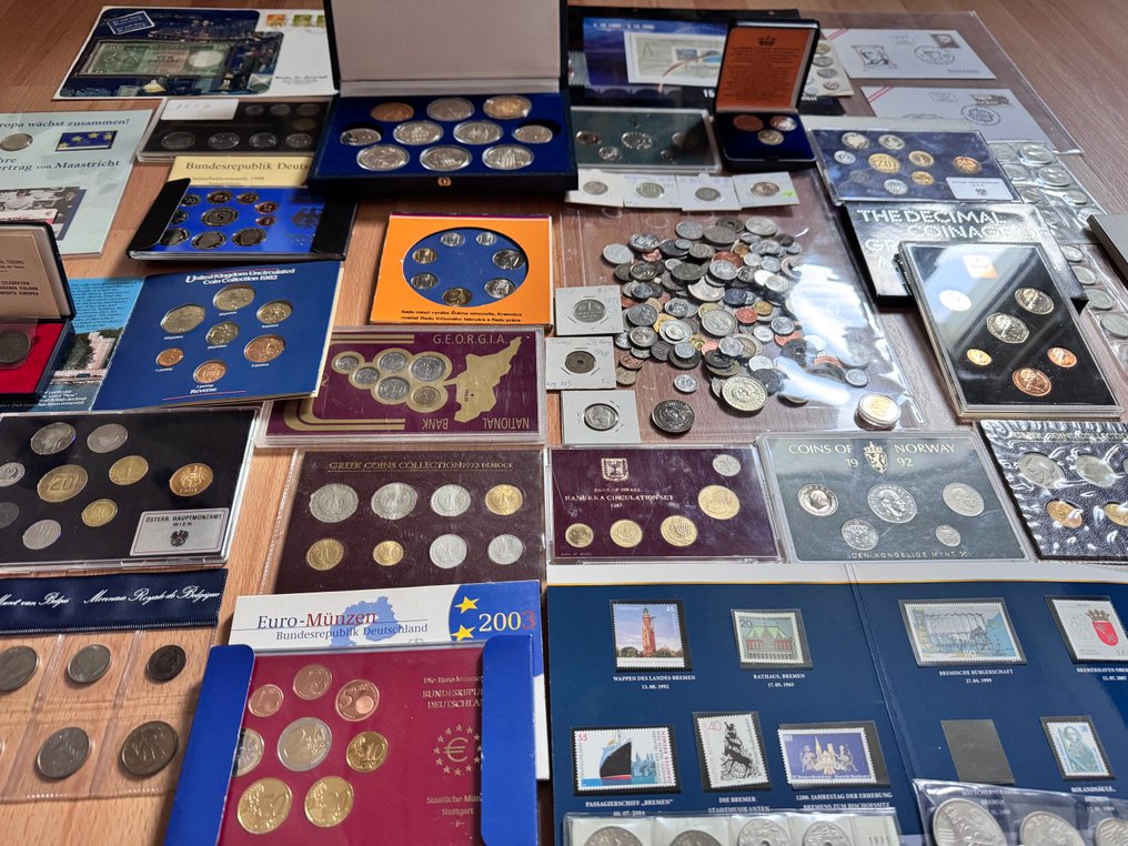 Verden. Belle collection de monnaies du monde (200 items)  (Ingen mindstepris) #1.0