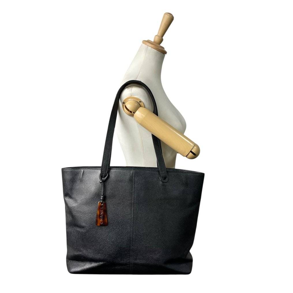 Chanel - Caviar Skin Leather Tote Bag with Logo Charm - Mulepose #2.1