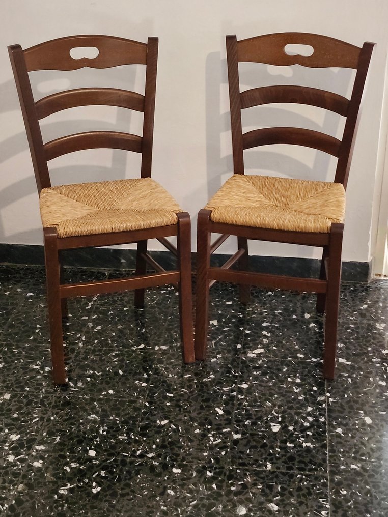 Silla (2) - Madera, Rota #1.0