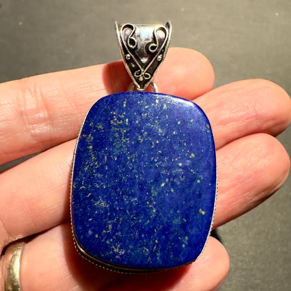 Lapis Lazuli Pendentif - Hauteur : 37.1 mm - Largeur : 29.8 mm- 21.34 g - (1) #3.2