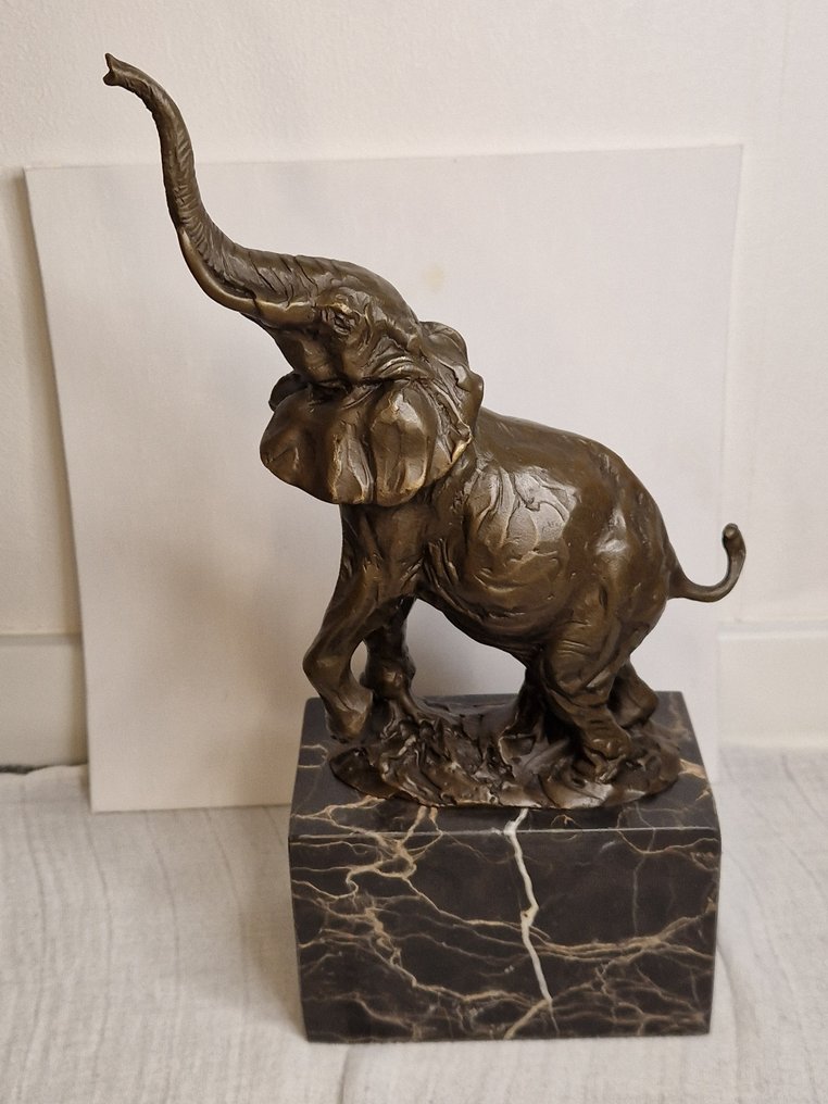 Milo (1910-1978) - Άγαλμα, Bronzen olifant milo - 31 cm - Μπρούντζος, Μάρμαρο - 1930 #1.0
