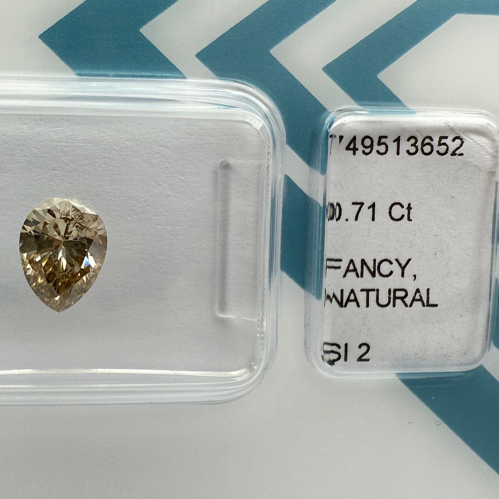 没有保留价 - 1 pcs 钻石  (天然色彩的)  - 0.71 ct - 梨形 - Fancy 棕色, 黄色 - SI2 微内含二级 - 国际宝石研究院（IGI） #1.0