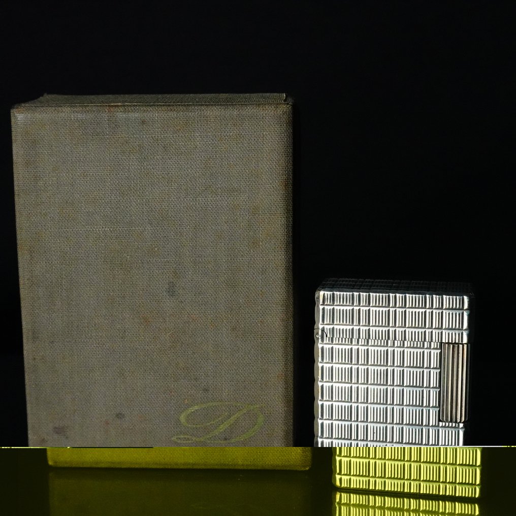 S.T. Dupont - Vintage Gas Lighter Ligne 1 Short - No reserve price - Lighter - Silver plated #1.0