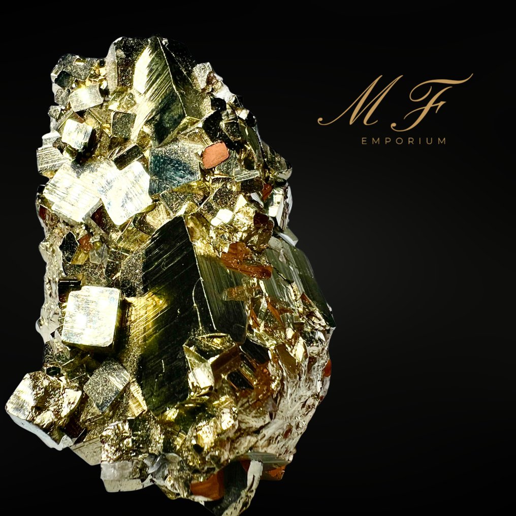 PREMIUM - δείγμα πυρίτη - απίστευτο Σύμπλεγμα κρυστάλλων - Ύψος: 65 mm - Πλάτος: 45 mm- 180 g - (1) #3.2