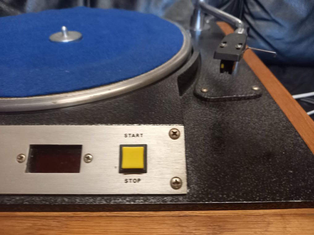 Russco - MARK V Record player #2.1