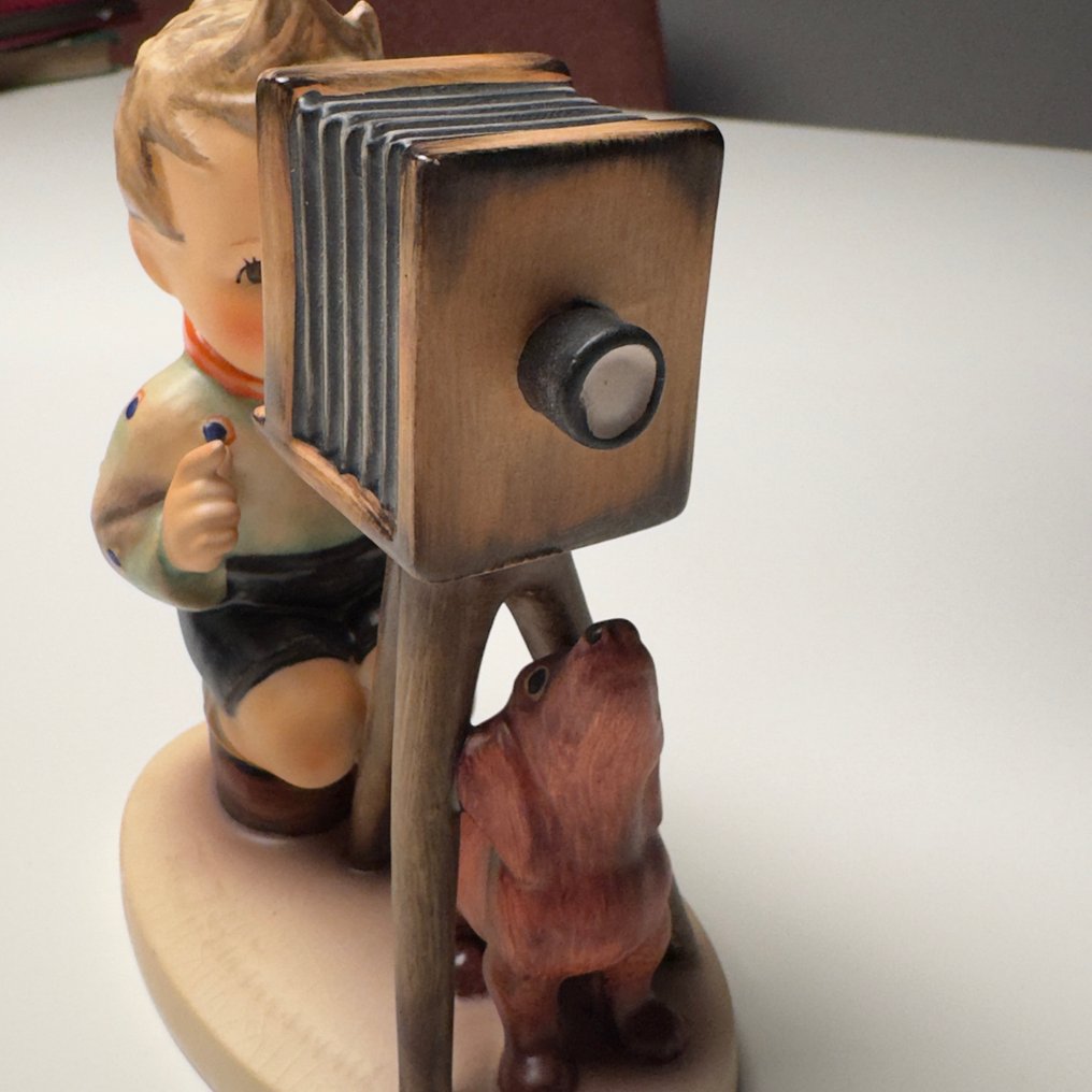 Goebel - Figur - Junge mit Kamera - TMK6 - Porcelæn #3.2