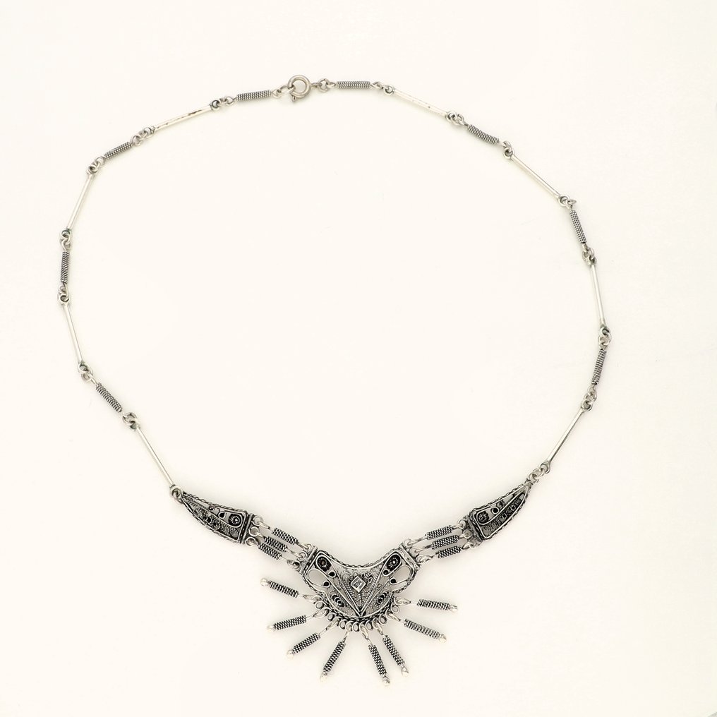 Utan reservationspris - Halsband Silver - Parel #1.0