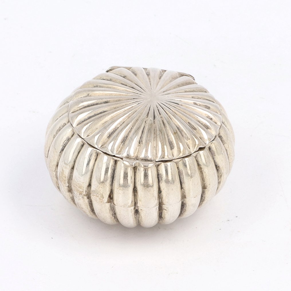 NO RESERVE - Moritz & Simon Lotheim - Birmingham, 1889 - Pfefferminzbehälter - .925 Silber #1.0