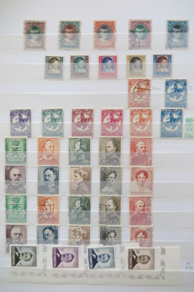 世界  - 在9个股票簿中的部分，包括卢森堡。 #2.1