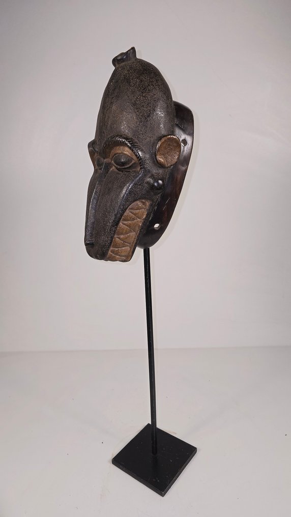 Mask - Afrika  (Utan reservationspris) #1.0