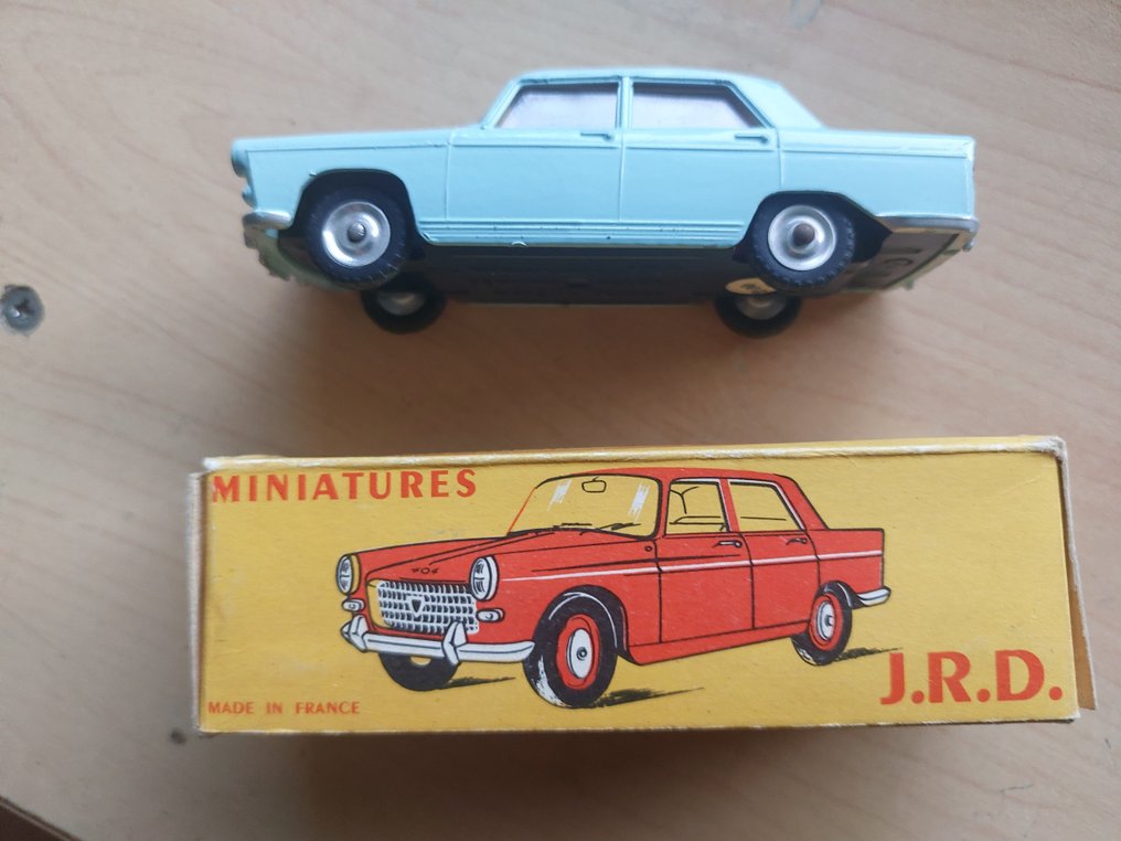 J.R.D. 1:43 - Modelauto - Peugeot 404 Berline, Ref.151, Boxed #1.0