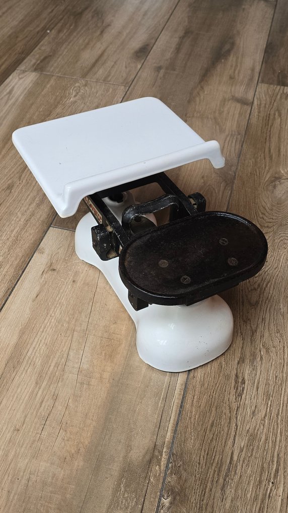 W & T Avery Ltd. - Ca. 1950-60 - Vaaka - Metalli #3.2