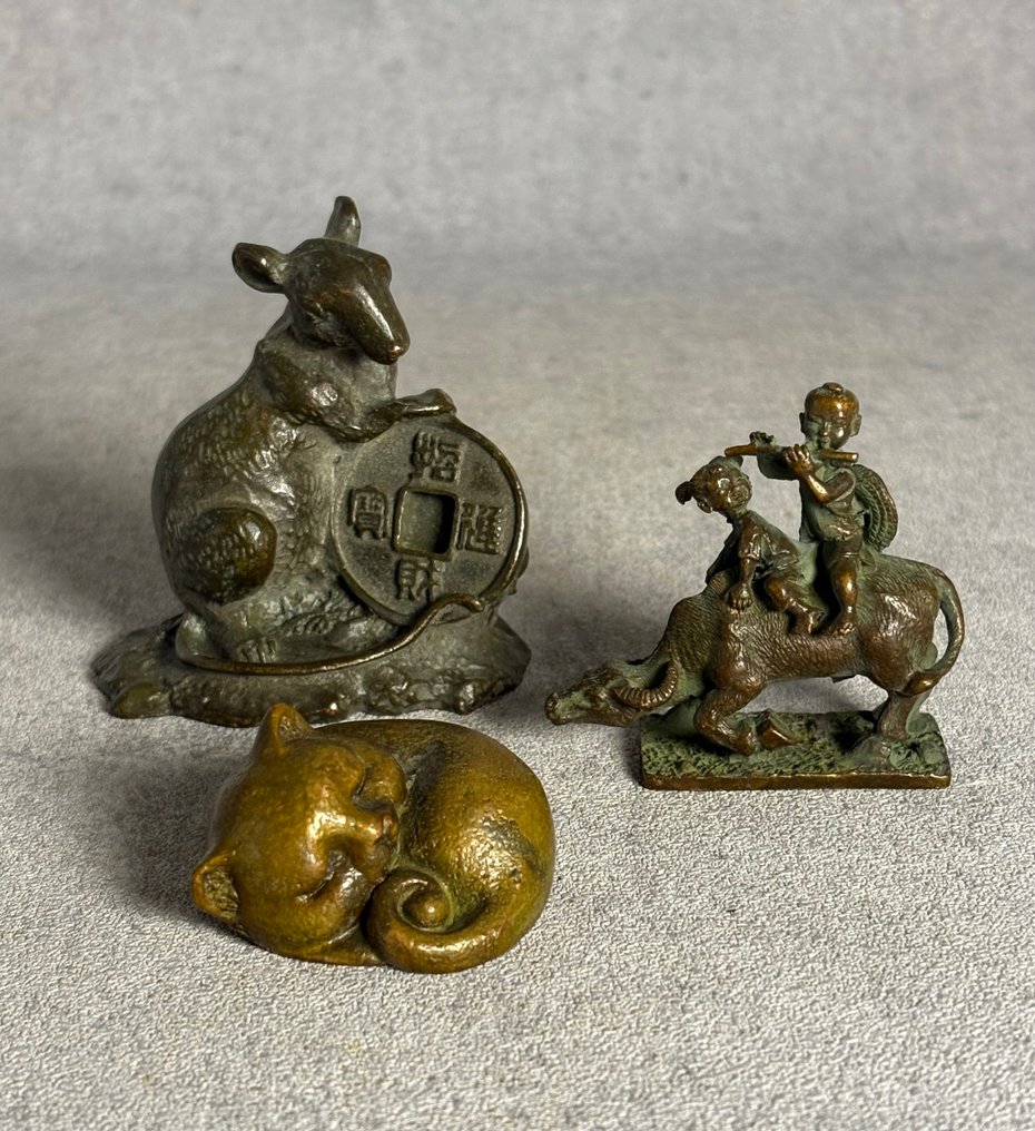 Trois petits statues chinois - Bronze - Chine - Fin du XXe siècle #1.0