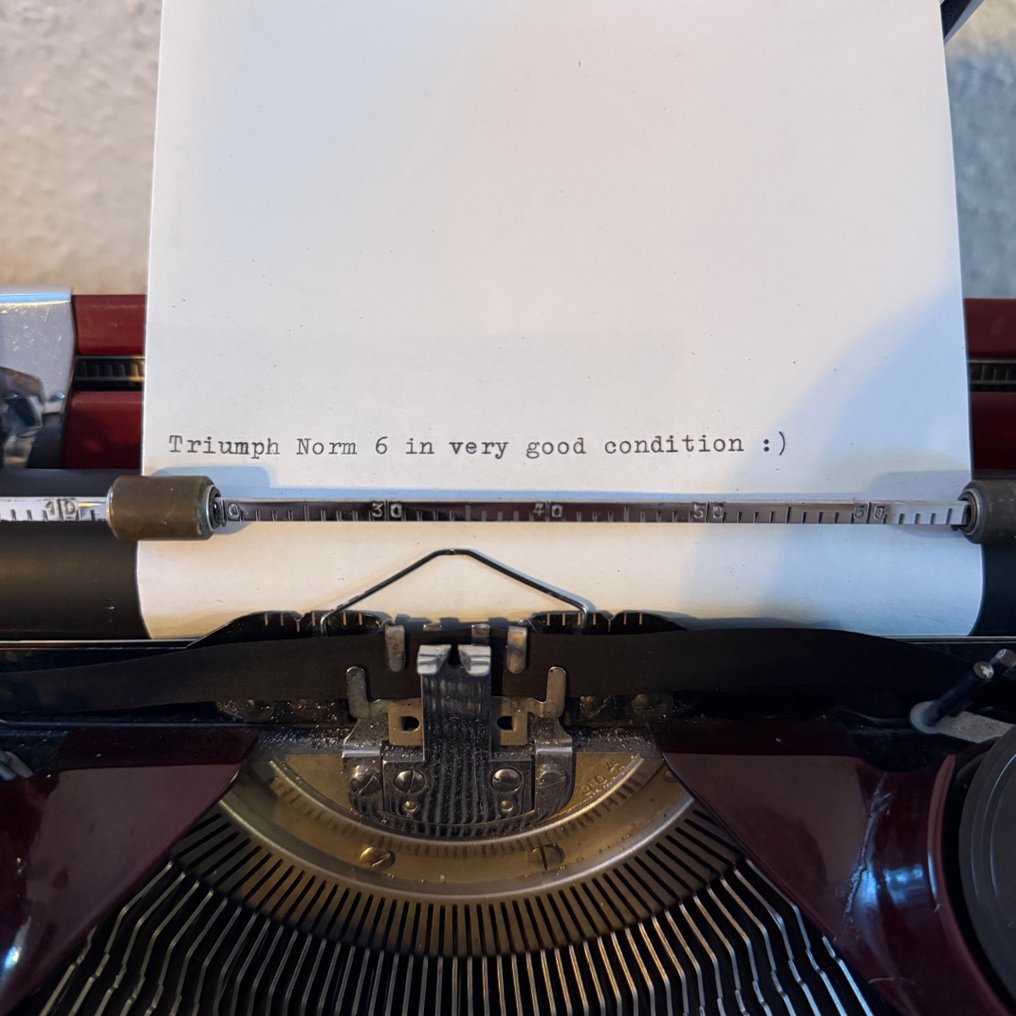 Triumph Norm 6 rot - Triumph Werke Nürnberg A.G. Nürnberg / Deutschland - Typewriter - 1930-1940 #1.0
