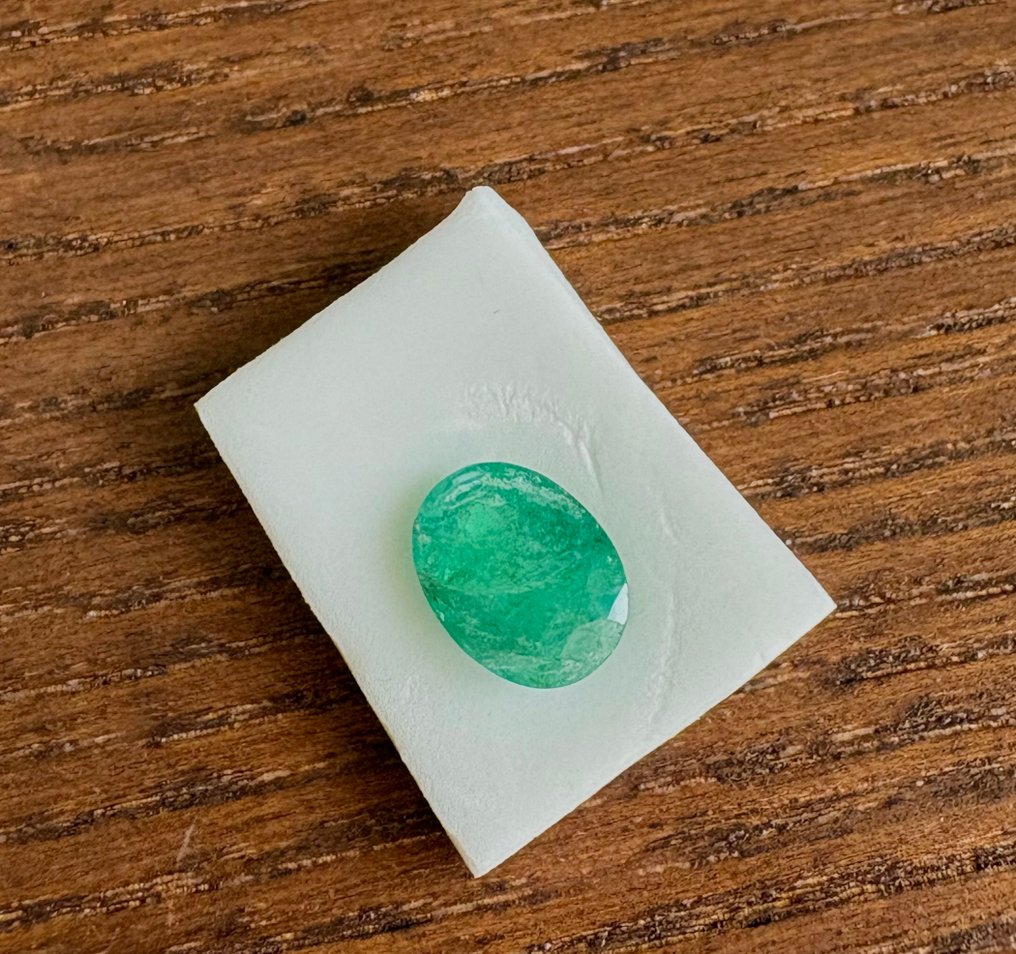 Sin precio de reserva - 1 pcs  Verde Esmeralda  - 2.34 ct - Bellerophon Gemlab #1.0