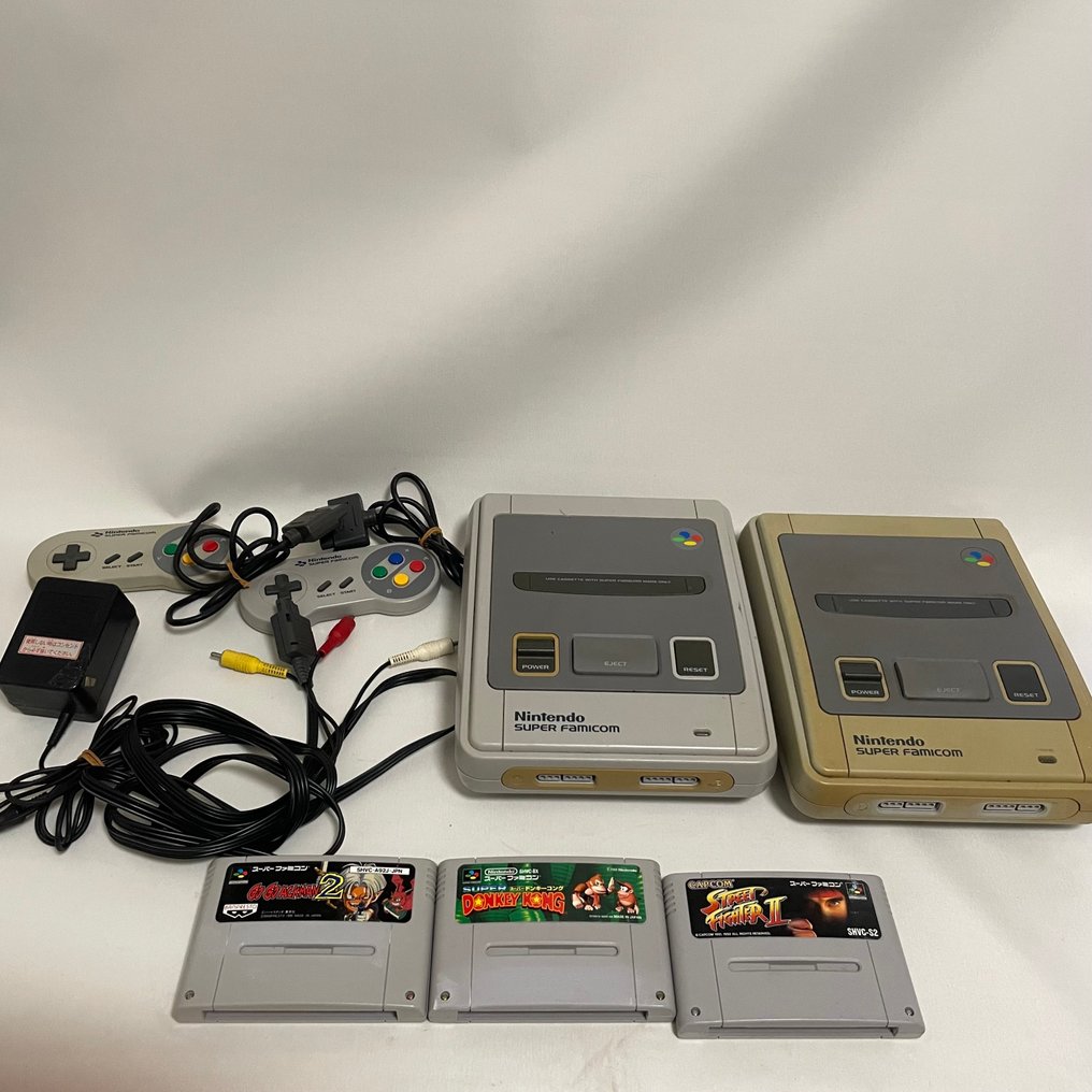 Nintendo - Super Famicom (Japanese SNES) - console and accessories lot - Κονσόλα βιντεοπαιχνιδιών + παιχνίδια #1.0