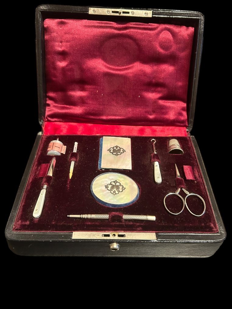 Korurasia - Nahka, Hopea, nacre, Messinki - ompelupakkaus #1.0