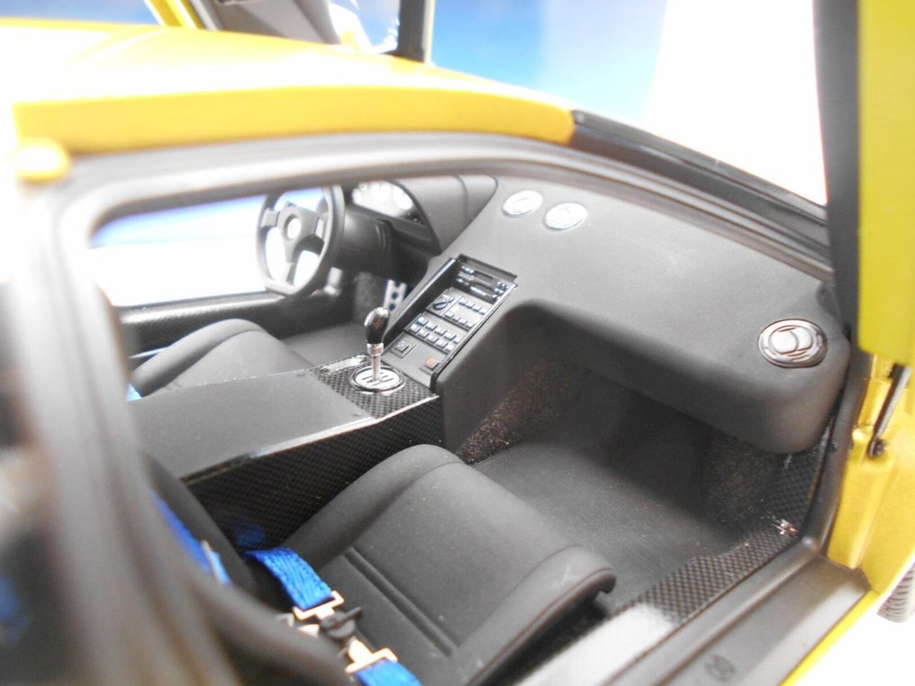 Autoart 1:18 - Modellauto - Lamborghini Diablo SE30 1993 - (cod.C42) #3.2