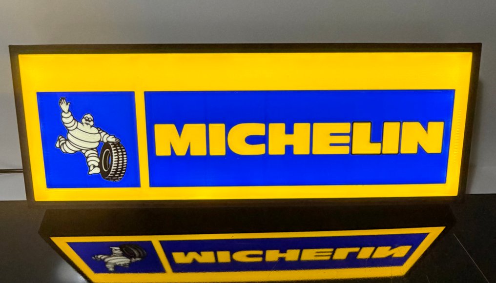 廣告人物 - 美丽的发光卡特尔米其林Bibendum - 2000-2010 #1.0