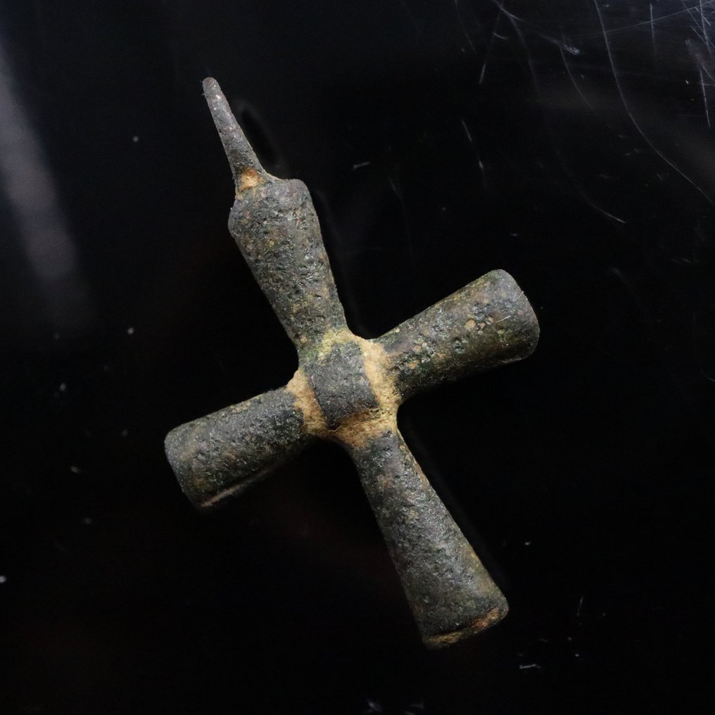 Middelalder, Korsfarernes Æra Bronze Kors - 30.2 mm - Solid tilstand  (Ingen mindstepris) #1.0
