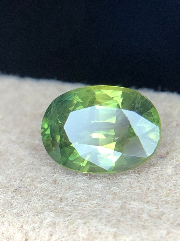 沒有保留價 - 1 pcs  綠色, 黃色 藍寶石  - 1.15 ct - 國際有色寶石協會 (ICA GemLab) - 森林绿蓝宝石 #75 #3.2