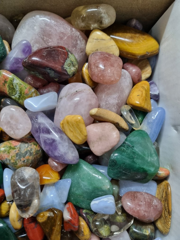 Big Lot HQ 打磨晶体 - 不同矿物，16-50毫米 自由形式- 2.17 kg #3.2