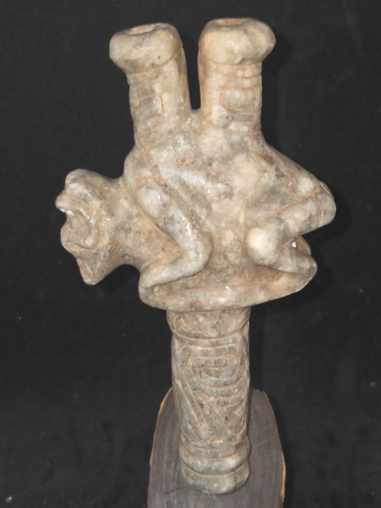 泰诺文化：小安的列斯群岛和大安的列斯群岛 pierre 可可巴吸入器，具有动物造型装饰 - 16 cm #1.0